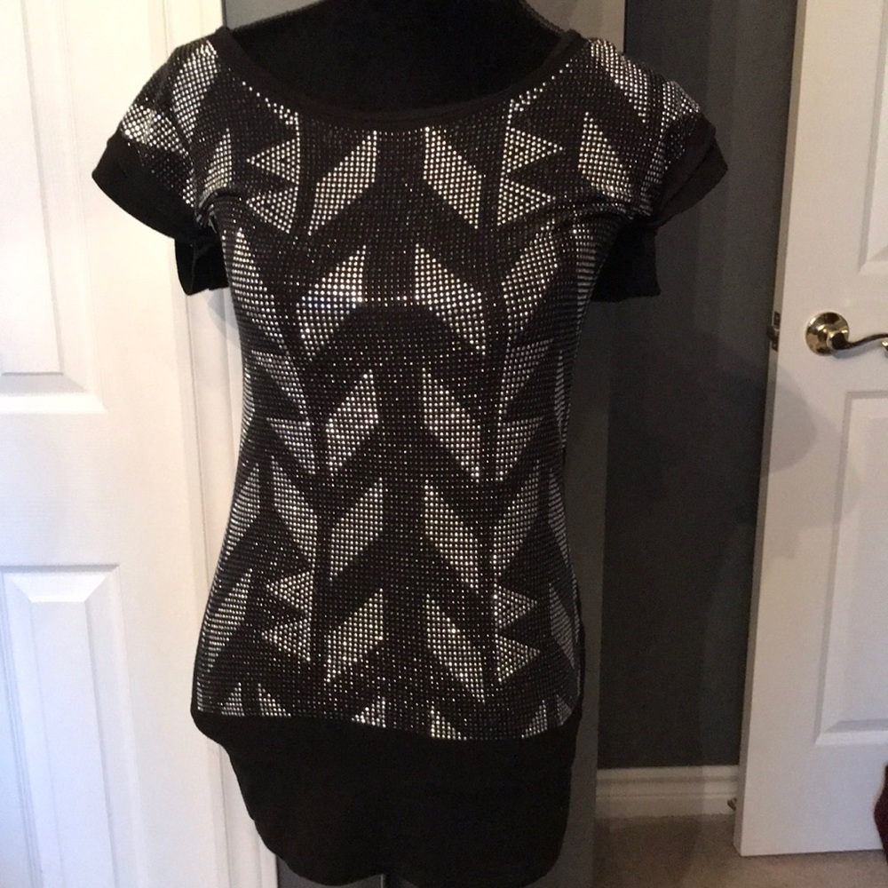 Guess tunic
